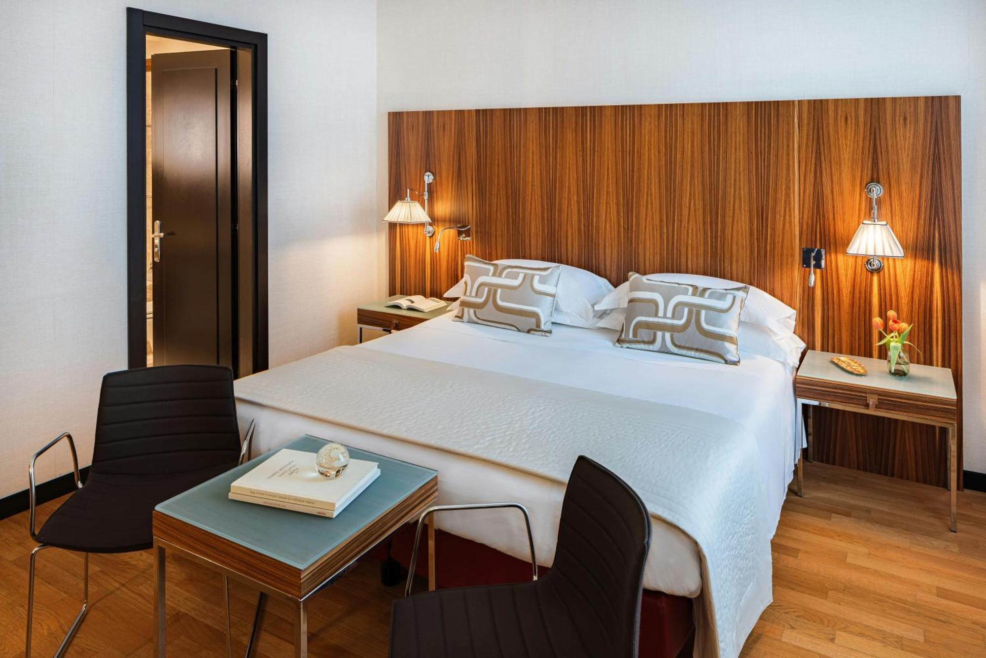Quarto Deluxe com Cama de Casal ou 2 de Solteiro